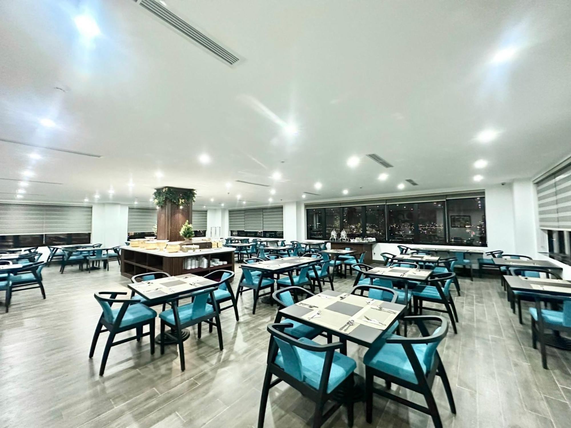 Vian Hotel And Spa Danang Exterior photo