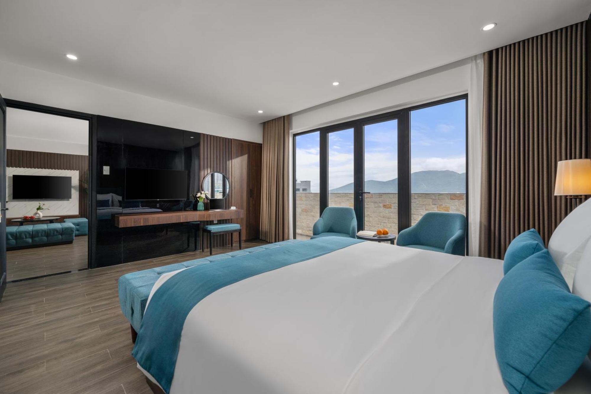 Vian Hotel And Spa Danang Exterior photo